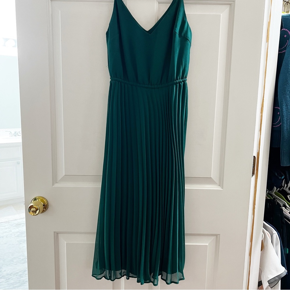 ASOS pleated cami midi dress with drawstring waist in forest green - Picture 4 of 8